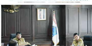 Gubernur Yulius Selvanus Pimpin Rapat EPRA APBD 2025, Tekankan Transparansi dan Efisiensi Anggaran
