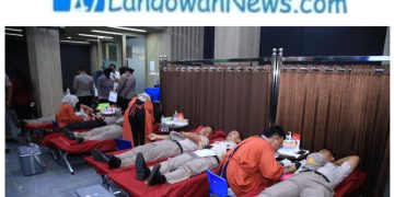 Humas Polri Gelar Donor Darah Serentak, Terkumpul 16.619 Kantong dalam Rangka Hari Jadi ke-74