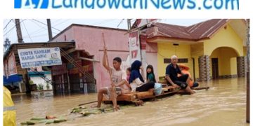 Dampak Banjir, Warga Pematang Tengah Tanjung Pura Lengkap dengan Penderitaa