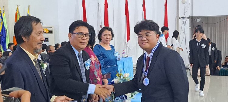 100% Lulus! 824 Siswa SMA Negeri 9 Manado Tembus Perguruan Tinggi Dalam dan Luar Negeri
