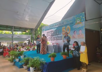Kepala SMA Negeri 7 Manado Dr. Willem Hanny Rawung Antar 500 Siswa Menuju Generasi Emas