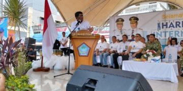 Gubernur Yulius Selvanus Tegaskan Komitmen Tingkatkan Kesejahteraan Buruh di Sulawesi Utara