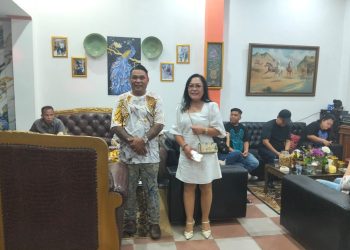 Bendahara BAMAGNAS Ellen Mastandreas Runtuwene Silaturahmi DiRumahnya Panglima Tosbro Jim Yon 