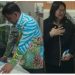 Kabar Duka, Gubernur Yulius Selvanus dan Istri Tampak Sedih Saat Melihat Jenazah Darwin Muksin