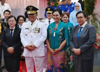 Pembimas Katolik Sulut Hadiri Upacara Penurunan Bendera HUT ke-81 RI di Kantor Gubernur